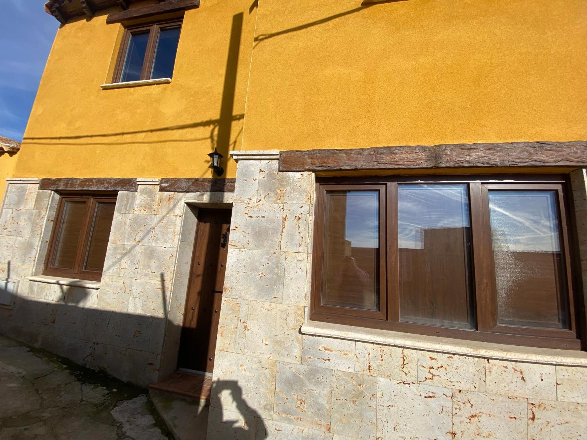 Casa Rural Los Valles Valdenebro de los Valles Exteriör bild